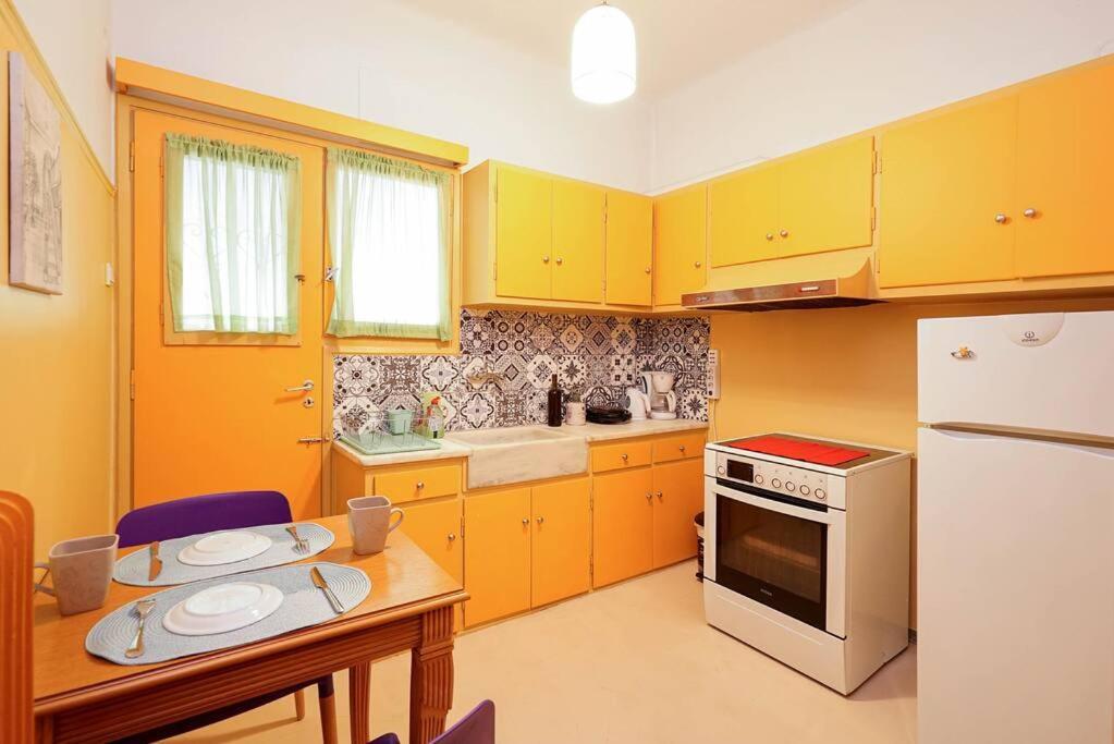 Cozy Athens Apartment / 2' From Metro Station Exterior foto